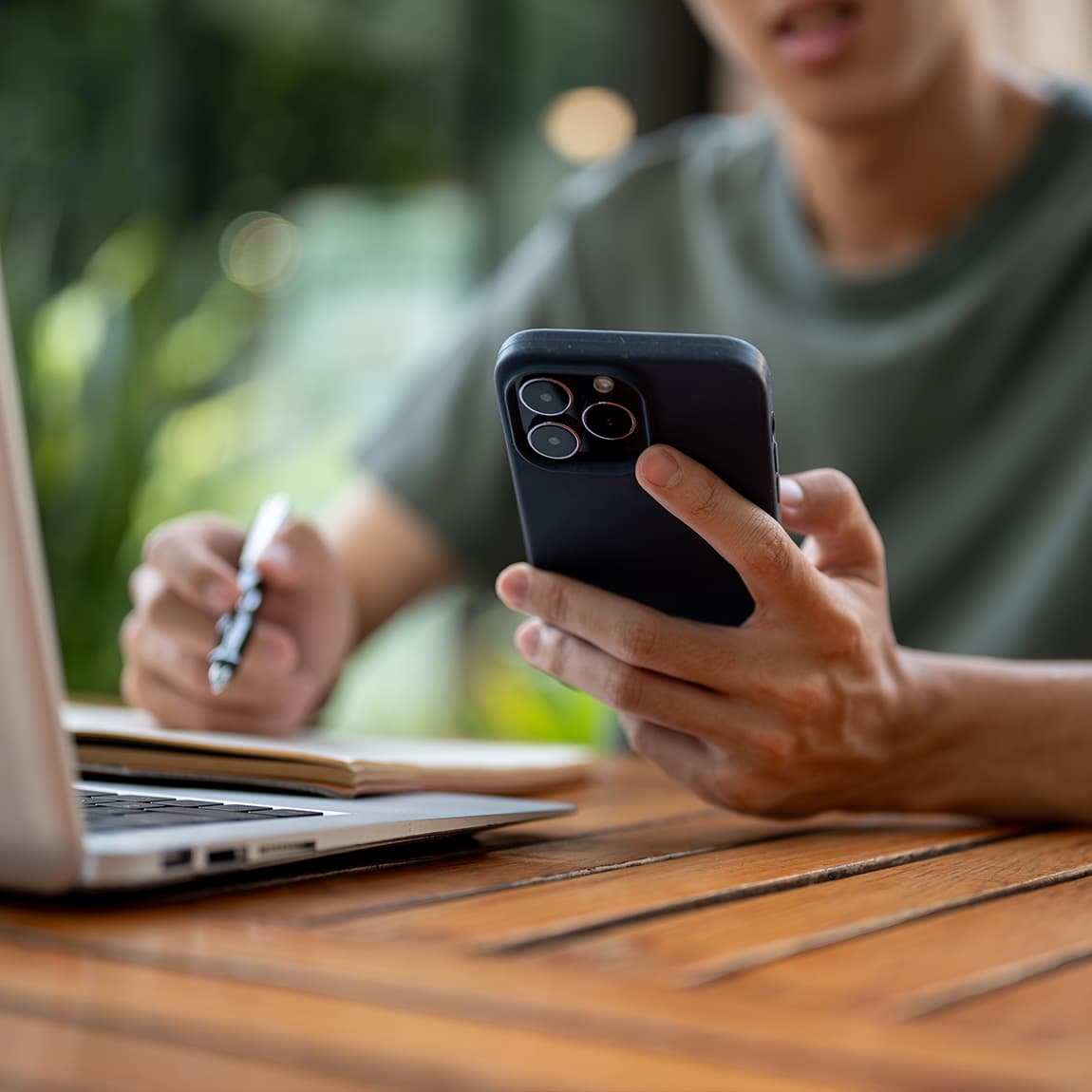 Do I have to sell through Fraser & Co if I get a free valuation?